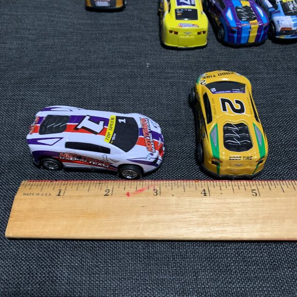 Lot of 12 Pull Back Assorted Race Cars - Picture 6 of 7